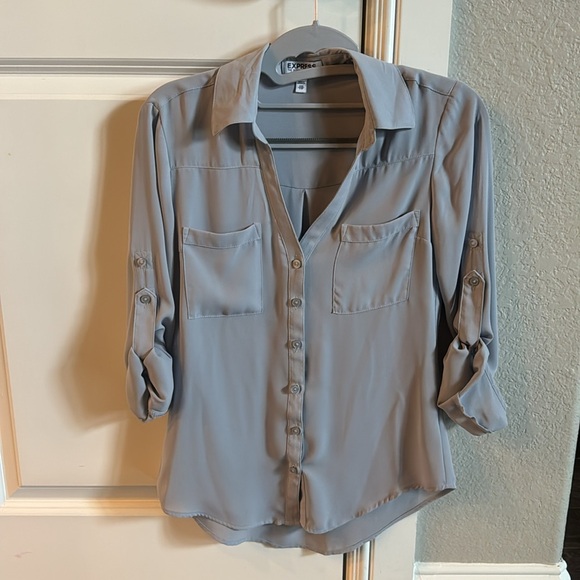 2 beautiful blouses in great condition! - Picture 3 of 4